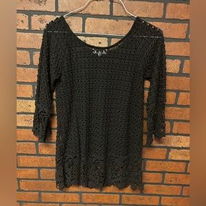 Photos unedited. Great condition. woven with rose print. Somewhat see through